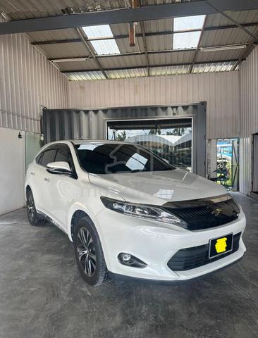 Toyota Harrier 2.0 Premium "Mauve" Edition (2015) - 1