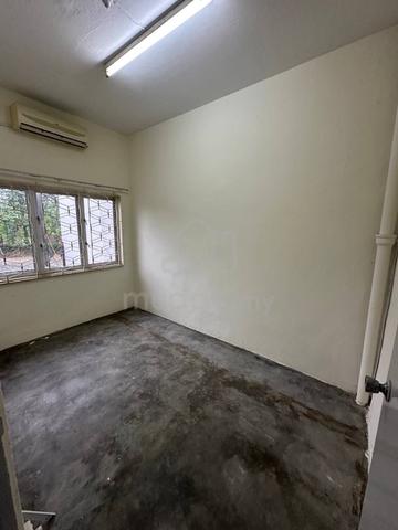 Skudai Bandar Selesa Jaya Jln Silat Lincah L.Cost Double Storey House 2