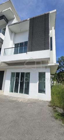 3 Storey Luxury Bungalow House For Sale 1