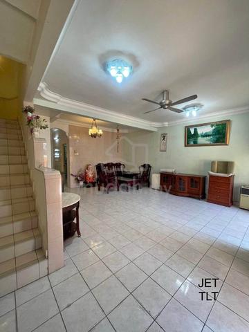 Bandar Botanic Kiara Double Storey Terrace House for Sale at Klang 1