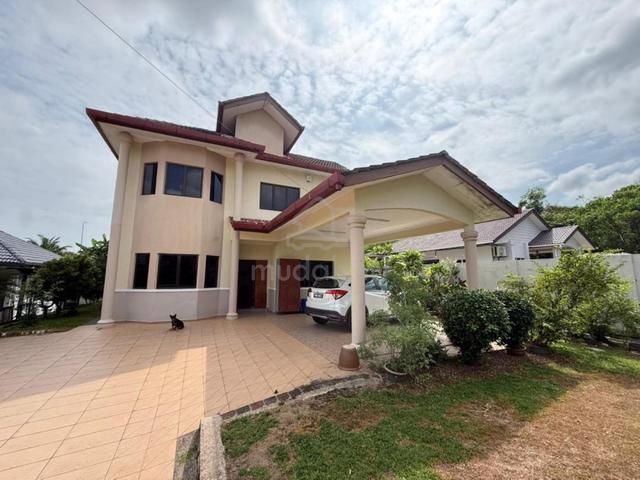 SPACIOUS 2 Storey Bungalow Taman Tuanku Jaafar, TTJ Golf Senawang 1