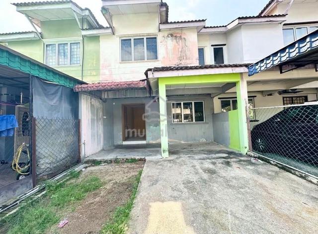 MURAH: 2 storey Jalan Seri Pagi Saujana Utama SB 1