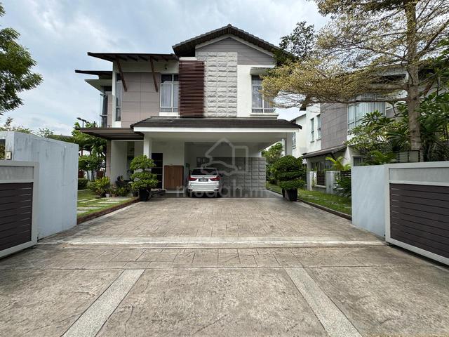 Bungalow House End Lot Unit, Laman Seri, Seksyen 13 shah alam 1