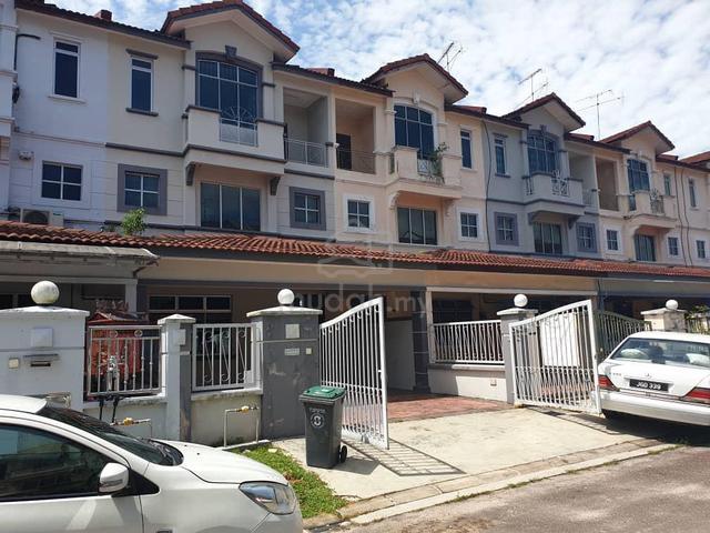 3 Storey Terrace House For Sale @ Kulai 1