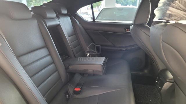 2022 Lexus IS300 2.0 F-SPORT SR 4Cam BSM Unreg - 5