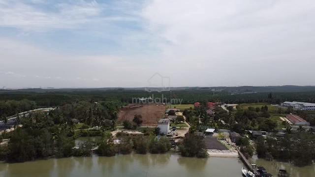 8.9 acre/Resort/Land To River/Behind Sungai/N.Bumi/Kong Kong 1