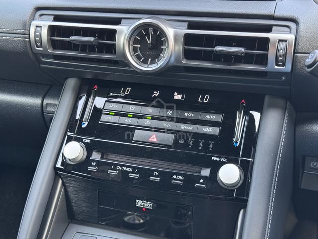 MARK LEVINSON SROOF BLK IN Lexus IS300 2.0 F-SPORT - 5