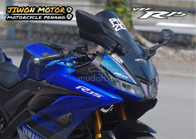 yamaha r15 sports bike