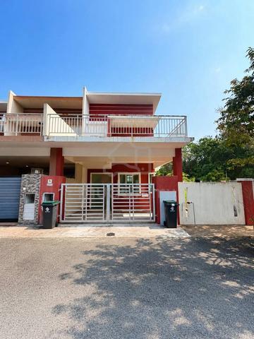Double Storey Terrace CORNER LOT, Taman Warisan Villa, Nilai 1