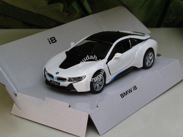 Kinsmart 1-36 Diecast Car Bmw i8 White Car - Hobby & Collectibles