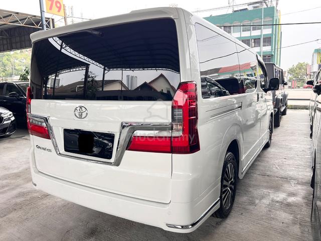 2020 Toyota GRANACE 2.8 PREMIUM (A)*SUPER TIP TOP* - 4