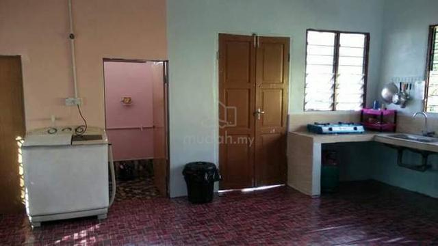Bilik sewa perempuan sahaja 1