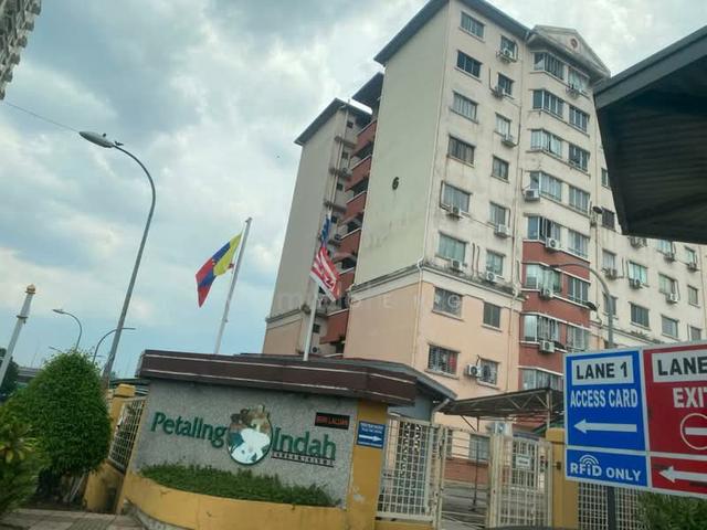 Bilik sewa middle room 1