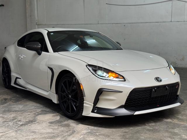 2024 Toyota GR86 2.4 RZ (A) free 8 years warranty - 1