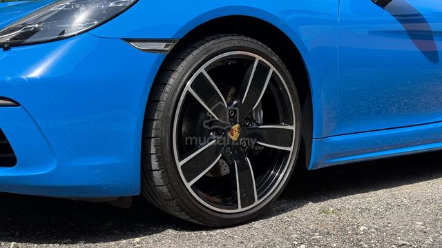 Rare Shark Blue 2022 Porsche 718 2.0 CAYMAN - 5