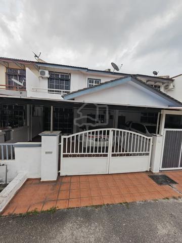 Lukut Town Below Market Value Double Storey Terrace 1