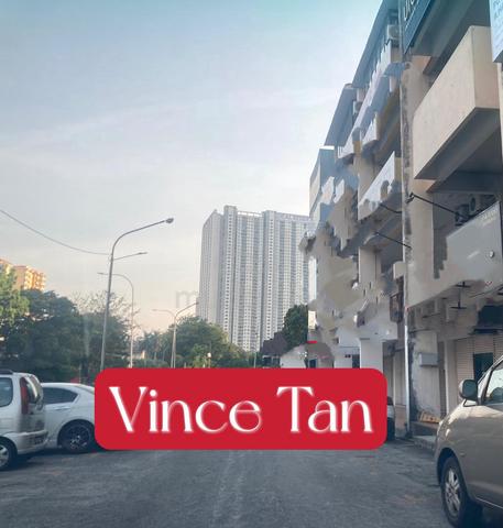 Facing Main Road 4 storey retail office space 4284sf Greenlane/Gelugor 1
