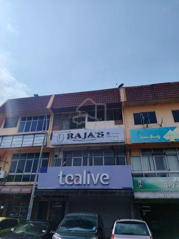 Ground floor shop for rent Taman Sri Serdang Seri Kembangan kedai sewa 1