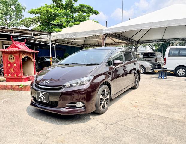 2012 Toyota WISH 1.8 S ZGE20G FACELIFT (A) - 2