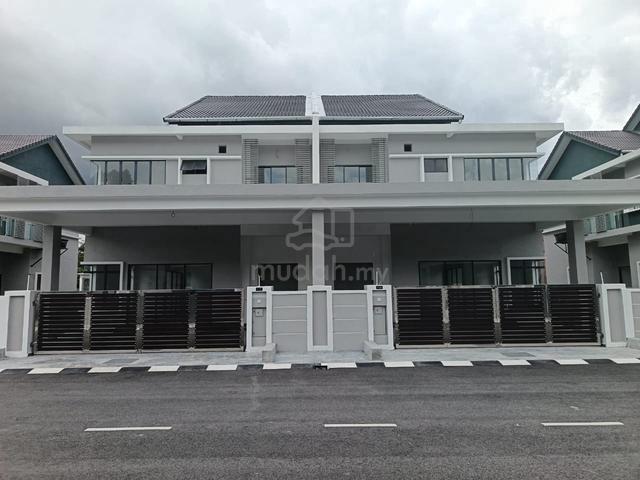 Freehold 2 Storey Beautiful Luxury Semi-D (42x75) Taman Selamat Indah 1