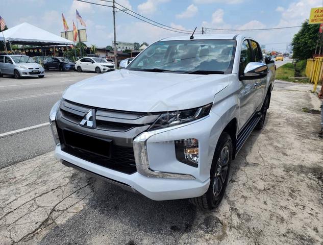 Mitsubishi TRITON 2.4L(A)PREMIUM MIVEC 4X4 pickups - 1