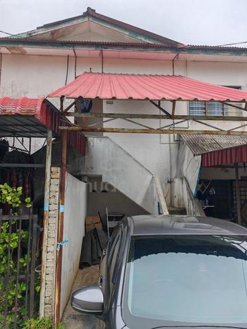 Townhouse Taman Semarak 1