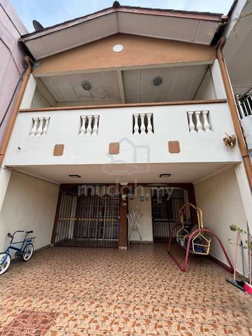 Renovated Double Storey Freehold House Rawang 1