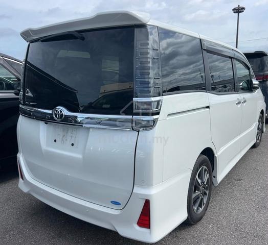 2021 Toyota VOXY 2.0 ZS KIRAMEKI III (A) - 3