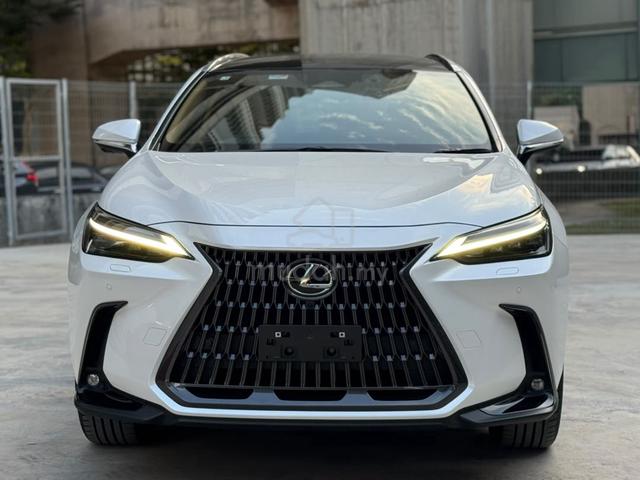 2023 Lexus NX250 2.5 VERSION L / PANROOF DIM HUD - 4
