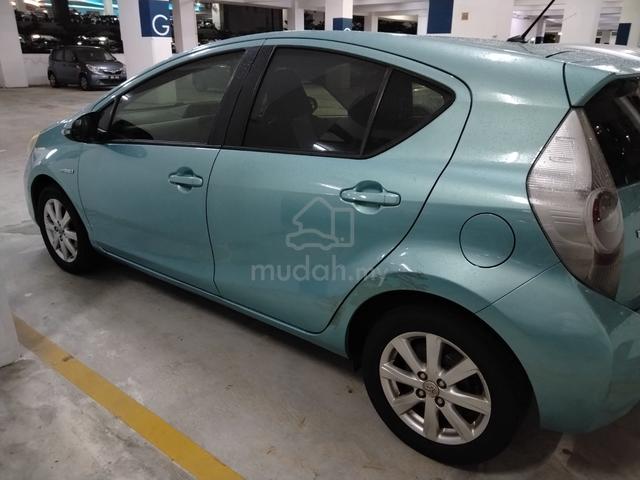 2013 Toyota PRIUS C 1.5 (HYBRID) (A) - 2