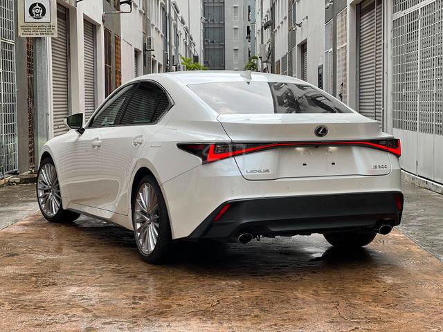 2021 Lexus IS300 VERSION L 2.0 (A) GRADE 5A|35K KM - 3