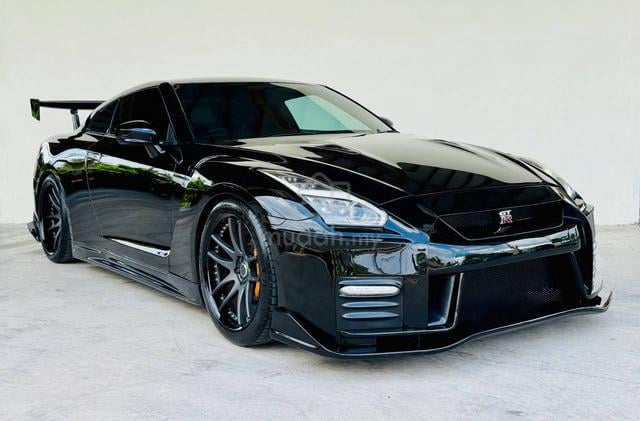 Nissan GT-R R35 3.8L V6 Twin Turbo Black Edition - 1