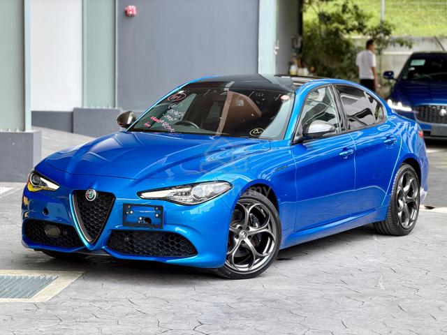 Alfa Romeo GIULIA 2.0 VELOCE ESTREMA (A) - 1