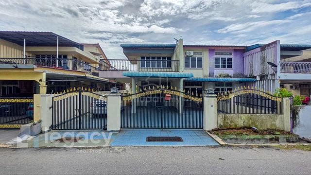 Double Storey Semi-D FREEHOLD House For Sale Jalan Manggis Teluk Intan 1