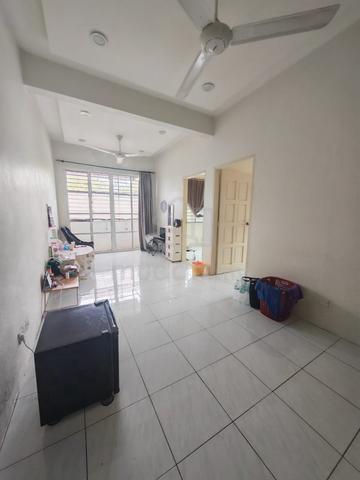 4 storey walk up flat 1