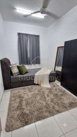 Bilik Sewa PEREMPUAN free WIFI Azaria Apartment Bandar Parklands Klang 1