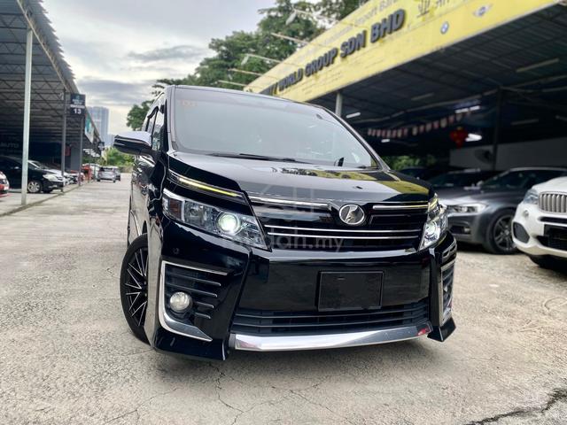 2015 Toyota VOXY 2.0 ZS KIRAMEKI 💥 3Year Warranty - 1