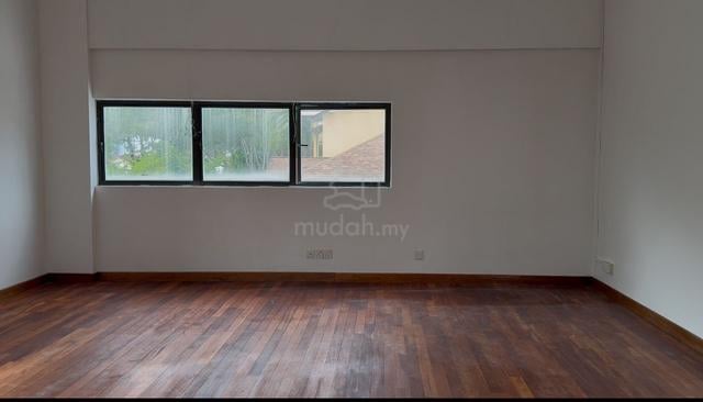 3-Storey Bungalow - Jalan York Road, Georgetown 1