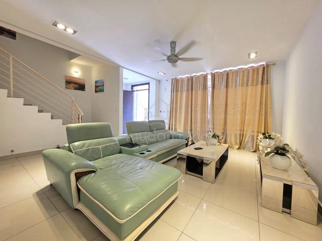 M residence 1, fully furnished, freehold, renovated, 24hrs security 1