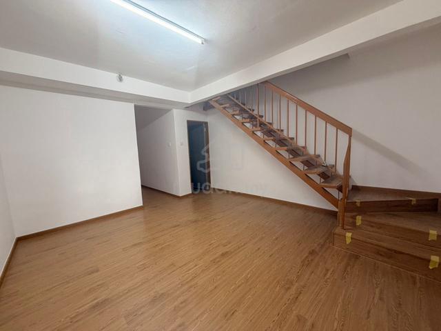 Jalan Lading Taman Puteri Wangsa / Double Storey Lowcost / 3 Bedroom 1