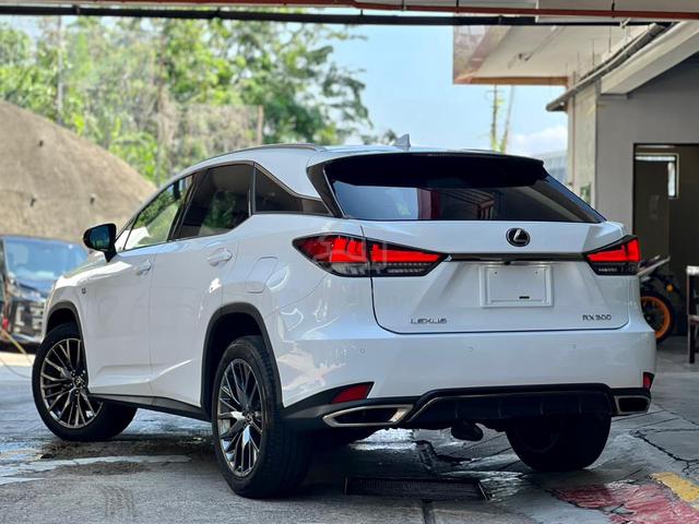 PANO ROOF BLACK LEATHER : 2021 Lexus RX300 F-Sport - 3