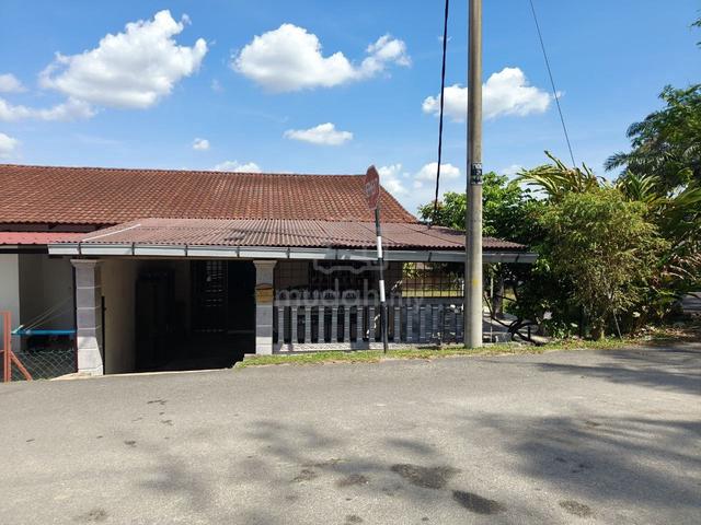 CORNER LOT | FREEHOLD ⭐ Rumah Teres Setingkat Taman Desa Kesang Jasin 1