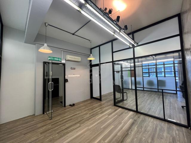 Austin V Square, Tebrau - Office - Near Toppen 1