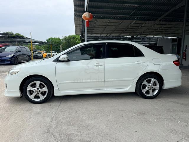 2012 Toyota COROLLA ALTIS 1.8 E (A) ONE OWNER - 4