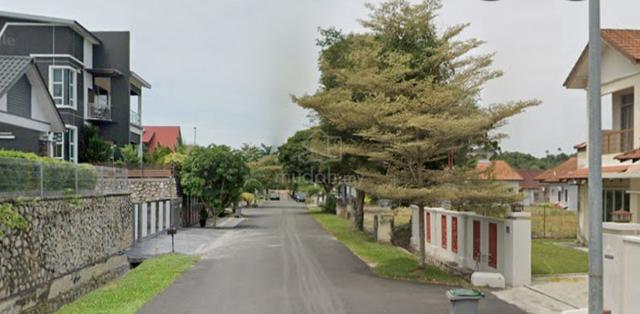 A.KEROH (Small Bungalow Lot) wit GUARD (MLKA PERDANA) with Swimpool 1