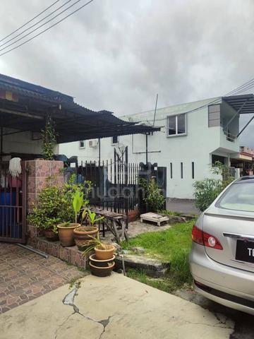 Murah ! End Lot Double Storey Pandamaran Jaya Klang 1