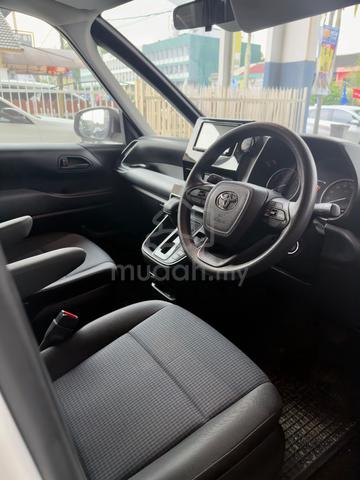 2022 Toyota NOAH 2.0 X (A) Low Mileage - 5