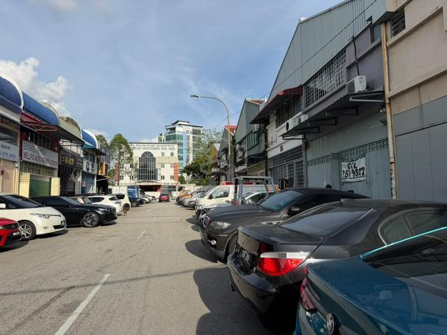 Kepong Sri Damansara 1.5 Storey Factory 1