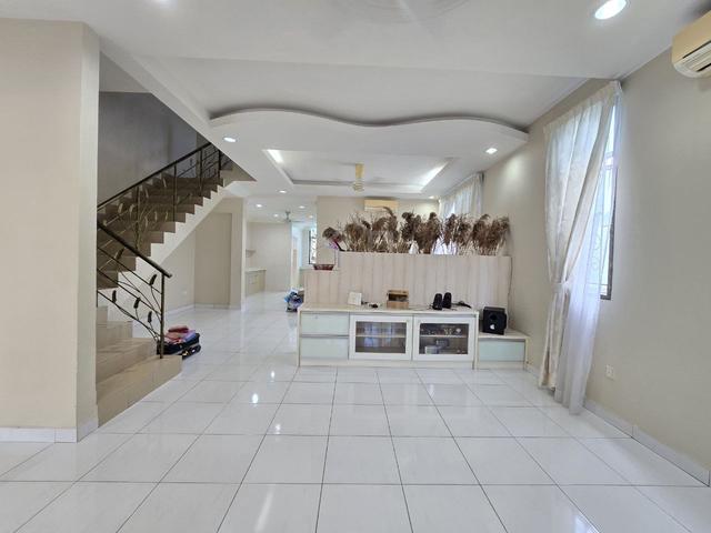 Fully Renovated Double Storey Terrace Taman Jelok Impian, Kajang 1