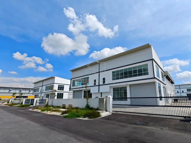 Corner Factory for Rent | Impian Emas | Kawasan Perindustrian Selatan 1